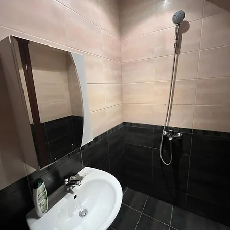 Flat, Glorious Views & Free Parking! Self Check-in, Super Place ! Apartment *