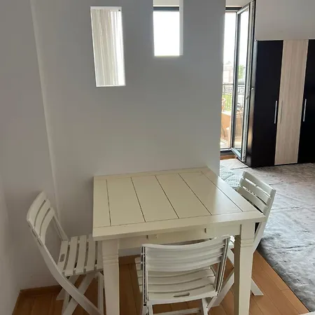Flat, Glorious Views & Free Parking! Self Check-in, Super Place ! Apartment Kazanlak