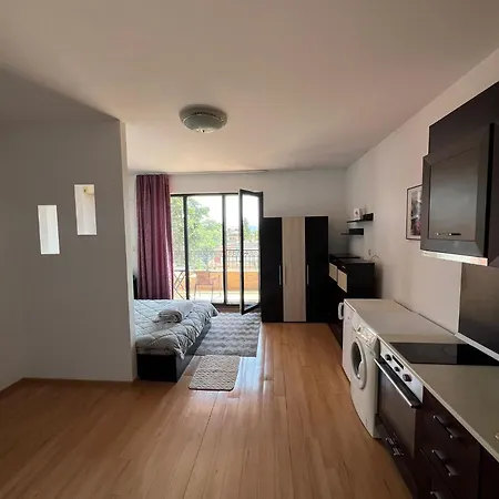 Flat, Glorious Views & Free Parking! Self Check-in, Super Place ! Apartamento *